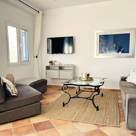 Appartement Seabreeze Studio, Stunning Sea And Mountain View Chlomos
